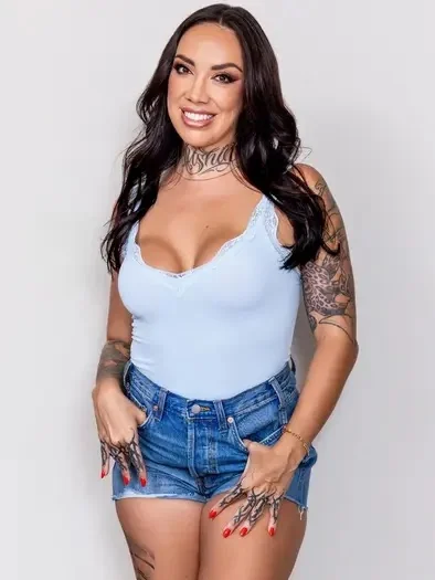 she s obsessed with big dick 2026